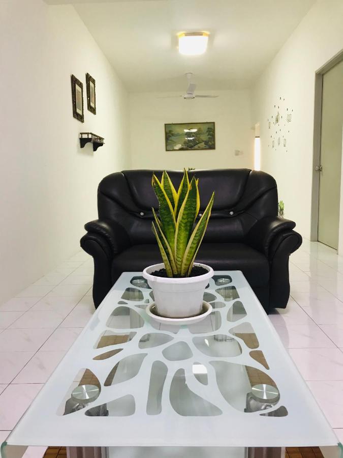 Alyn Home Batu Pahat II Wifi Coway Mohd Noor Екстер'єр фото