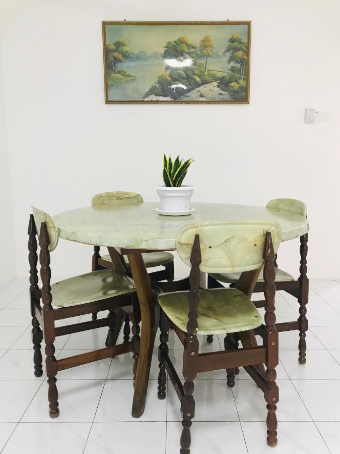 Alyn Home Batu Pahat II Wifi Coway Mohd Noor Екстер'єр фото